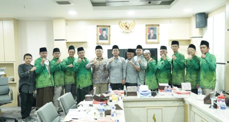 Fraksi-PPP-Jabar-terima-audiensi-Forum-Madrasah-Diniyah-Madinah-F-Madinah (2)
