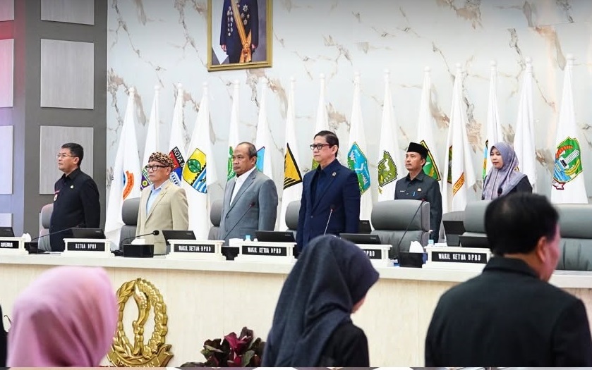 DPRD Jawa Barat bersama Gubernur Jawa Barat Dedi Mulyadi resmi menandatangani kesepakatan Rancangan KUA PPAS APBD 2027.