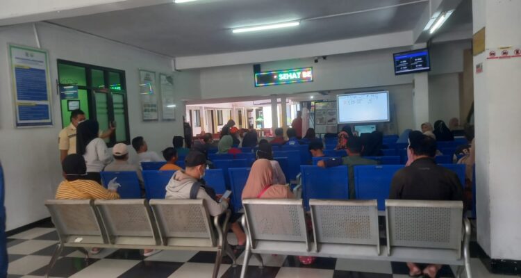 Pengelolaan keuangan di lingkungan Rumah Sakit Umum Daerah  atau di RSUD Kota Bandung tersandung masalah serius.